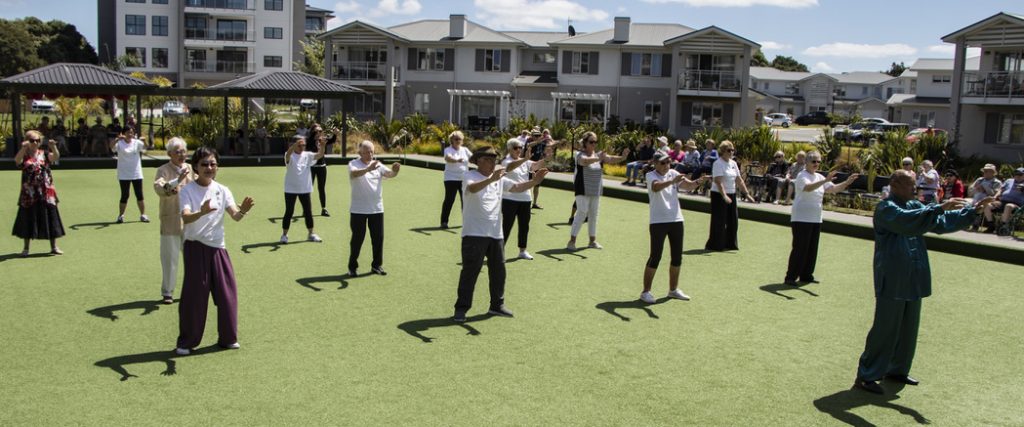 Tai Chi On Th e Bowling Green